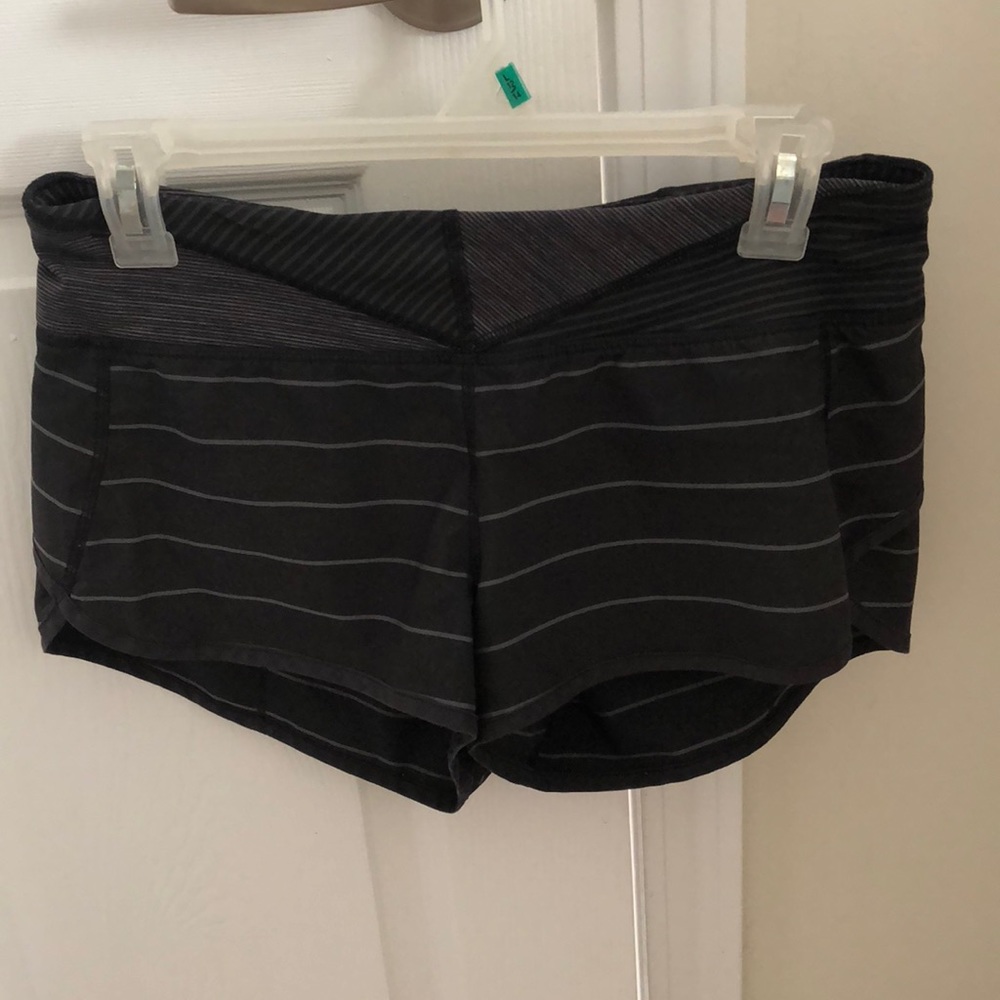 Lulu lemon shorts size 6